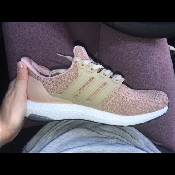 Boost inspired shoes - Picture 1 of 3